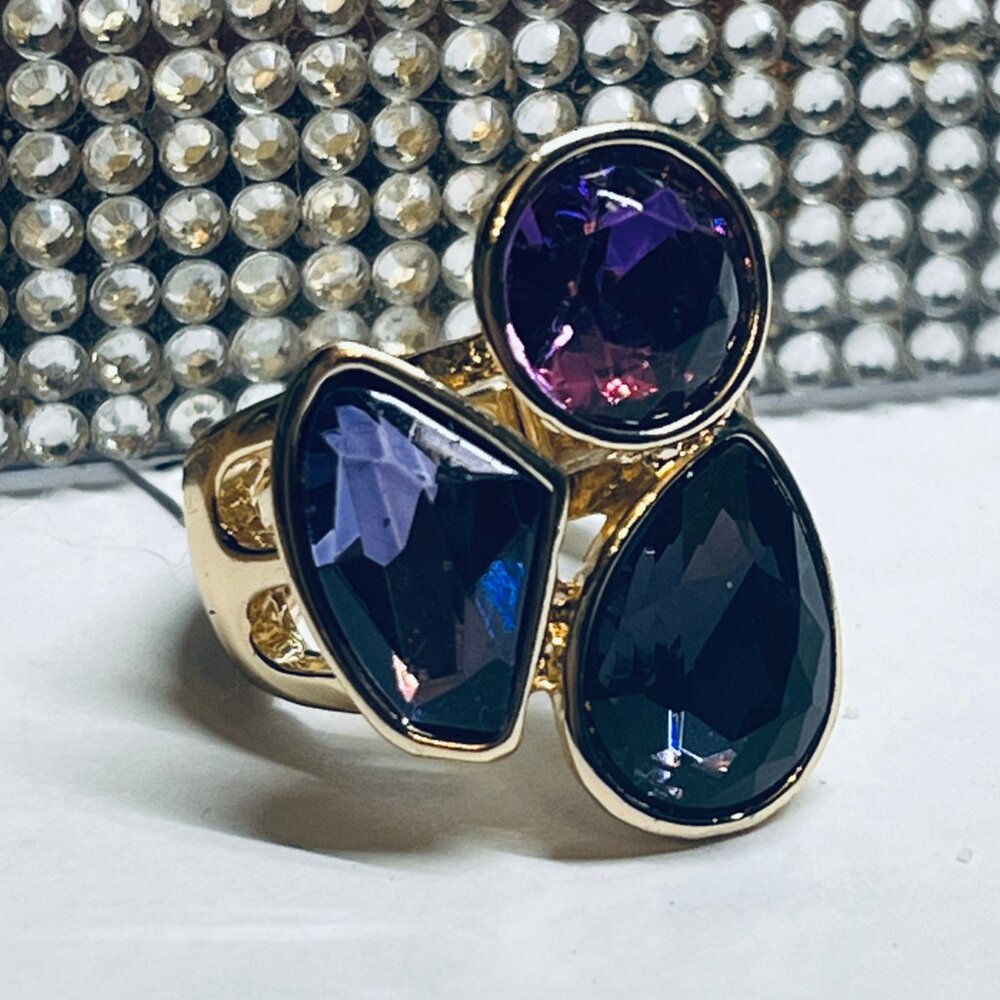 NEW Beautiful Bling Amethyst Crystal Gold Dipped Stretch Band Cocktail Ring
